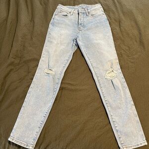 Old Navy Women's Light Blue high rise OG straight Distressed Jeans